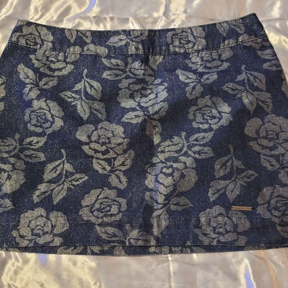 Abercrombie & Fitch Dresses & Skirts - Abercrombie & Fitch Denim Metallic Rose Mini Skirt